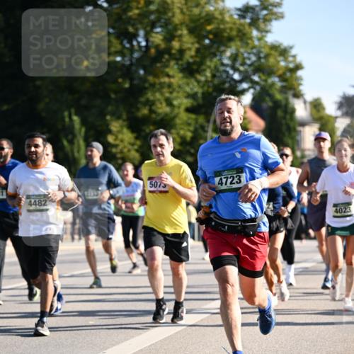 01.09.2024 - BARMER Alsterlauf Dr. Thomas Lammeyer http://msf.ph/oto/6895700 01.09.2024 09:33:21 Laufen 4482, 1233, 5075, 4723, 4023 meine-sportfotos.de