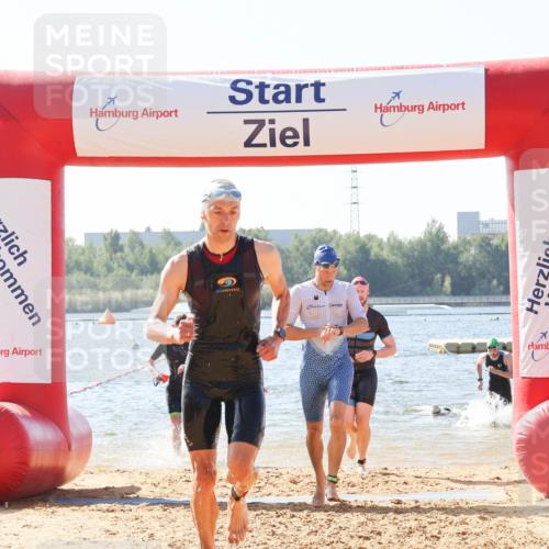 01.09.2024 - 17. Tribühne Triathlon Luisa Fischer http://msf.ph/oto/6895704 01.09.2024 11:17:22 Schwimmen 470, 474, 478, 498, 513, 525 meine-sportfotos.de