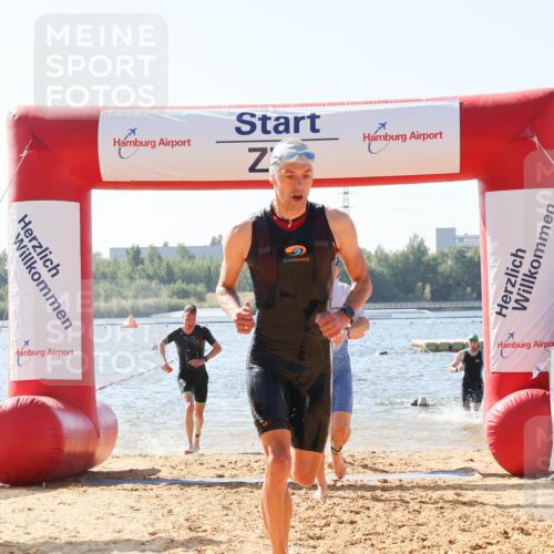 01.09.2024 - 17. Tribühne Triathlon Luisa Fischer http://msf.ph/oto/6895707 01.09.2024 11:17:23 Schwimmen 470, 474, 478, 495, 498, 513, 525 meine-sportfotos.de