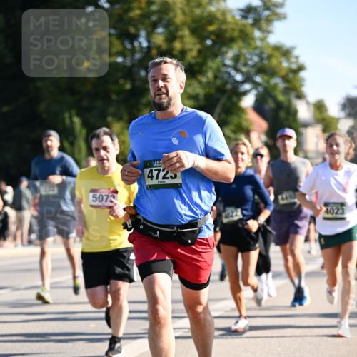 01.09.2024 - BARMER Alsterlauf Dr. Thomas Lammeyer http://msf.ph/oto/6895708 01.09.2024 09:33:22 Laufen 5073, 4725, 4023 meine-sportfotos.de