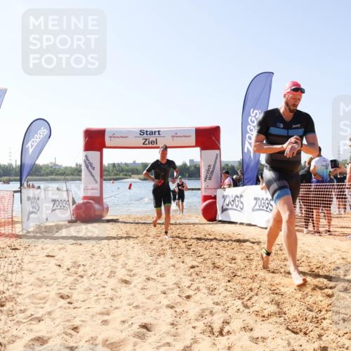 01.09.2024 - 17. Tribühne Triathlon Luisa Fischer http://msf.ph/oto/6895729 01.09.2024 11:17:27 Schwimmen 470, 474, 495, 498, 513, 525 meine-sportfotos.de