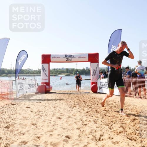 01.09.2024 - 17. Tribühne Triathlon Luisa Fischer http://msf.ph/oto/6895734 01.09.2024 11:17:28 Schwimmen 470, 474, 495, 498, 513, 525 meine-sportfotos.de