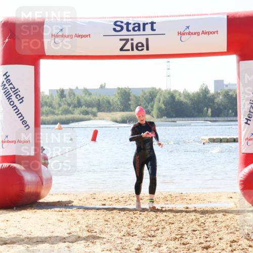01.09.2024 - 17. Tribühne Triathlon Luisa Fischer http://msf.ph/oto/6895765 01.09.2024 11:17:43 Schwimmen 455 meine-sportfotos.de