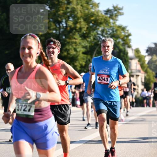 01.09.2024 - BARMER Alsterlauf Dr. Thomas Lammeyer http://msf.ph/oto/6895772 01.09.2024 09:33:28 Laufen 3727, 4843, 43 meine-sportfotos.de