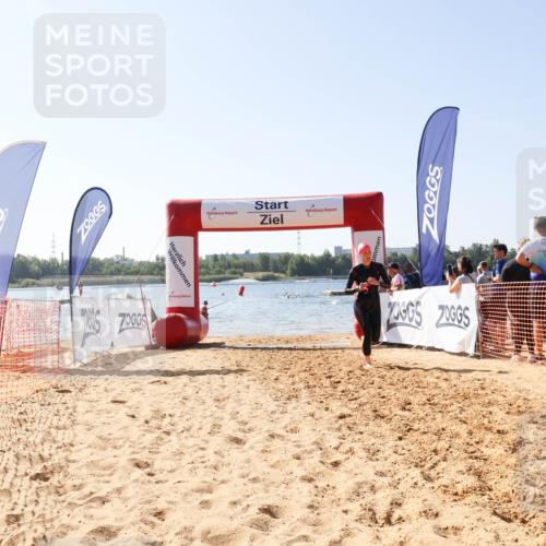 01.09.2024 - 17. Tribühne Triathlon Luisa Fischer http://msf.ph/oto/6895773 01.09.2024 11:17:45 Schwimmen 455 meine-sportfotos.de