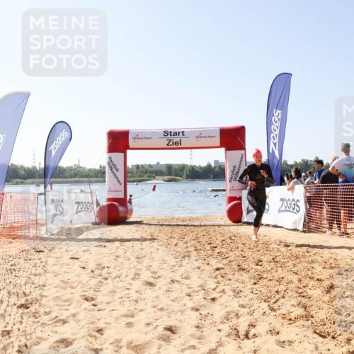 01.09.2024 - 17. Tribühne Triathlon Luisa Fischer http://msf.ph/oto/6895775 01.09.2024 11:17:45 Schwimmen 455 meine-sportfotos.de