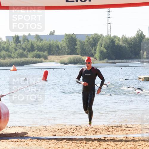 01.09.2024 - 17. Tribühne Triathlon Luisa Fischer http://msf.ph/oto/6895783 01.09.2024 11:18:12 Schwimmen 557 meine-sportfotos.de