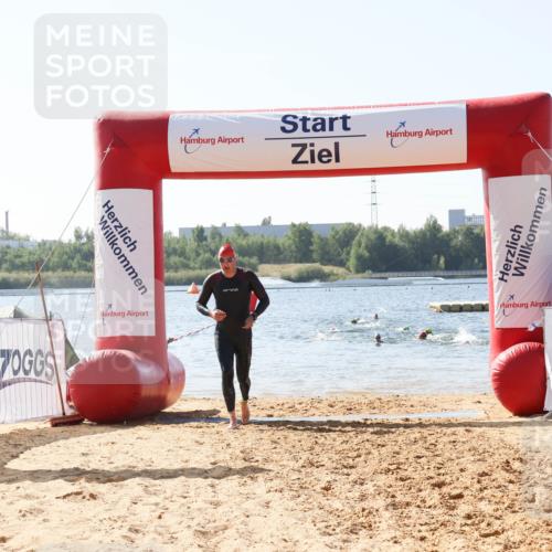 01.09.2024 - 17. Tribühne Triathlon Luisa Fischer http://msf.ph/oto/6895794 01.09.2024 11:18:15 Schwimmen 557 meine-sportfotos.de