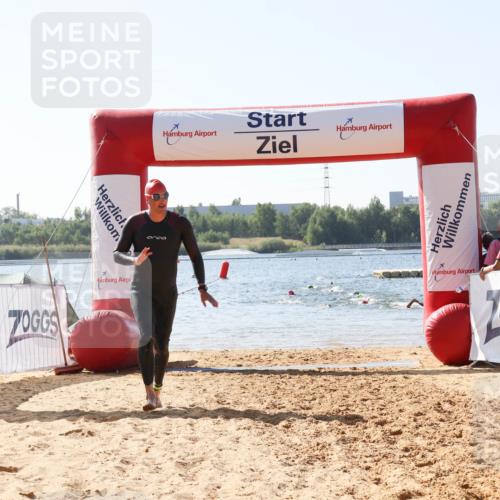 01.09.2024 - 17. Tribühne Triathlon Luisa Fischer http://msf.ph/oto/6895800 01.09.2024 11:18:17 Schwimmen 557 meine-sportfotos.de