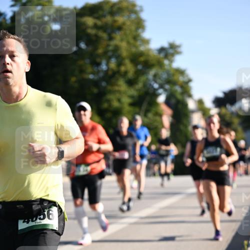 01.09.2024 - BARMER Alsterlauf Dr. Thomas Lammeyer http://msf.ph/oto/6895801 01.09.2024 09:33:31 Laufen 4056 meine-sportfotos.de