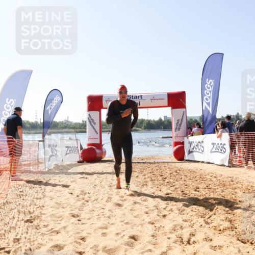 01.09.2024 - 17. Tribühne Triathlon Luisa Fischer http://msf.ph/oto/6895805 01.09.2024 11:18:19 Schwimmen 557 meine-sportfotos.de