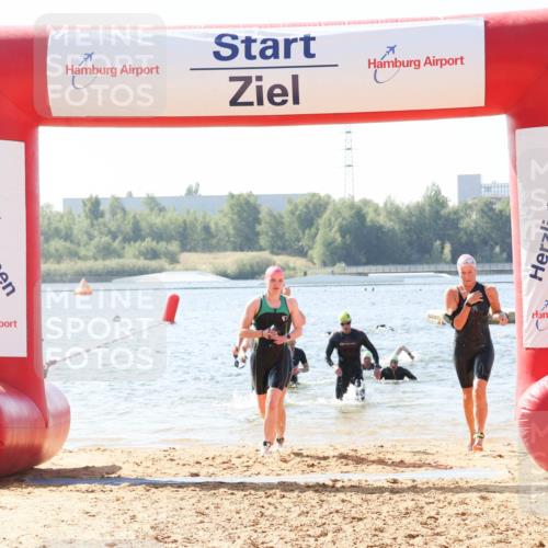 01.09.2024 - 17. Tribühne Triathlon Luisa Fischer http://msf.ph/oto/6895830 01.09.2024 11:18:32 Schwimmen 452, 456, 464, 484, 488 meine-sportfotos.de