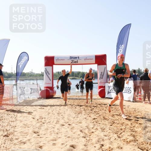 01.09.2024 - 17. Tribühne Triathlon Luisa Fischer http://msf.ph/oto/6895847 01.09.2024 11:18:36 Schwimmen 452, 456, 464, 466, 484, 488 meine-sportfotos.de