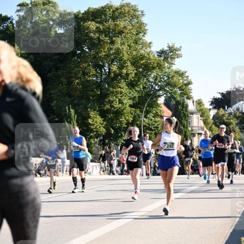 01.09.2024 - BARMER Alsterlauf Dr. Thomas Lammeyer http://msf.ph/oto/6895857 01.09.2024 09:33:37 Laufen 3836, 8834, 2869, 7292, 4578, 4888 meine-sportfotos.de