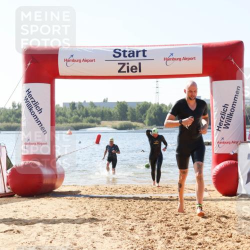 01.09.2024 - 17. Tribühne Triathlon Luisa Fischer http://msf.ph/oto/6895879 01.09.2024 11:18:44 Schwimmen 456, 464, 466, 467, 469, 481, 484, 488 meine-sportfotos.de