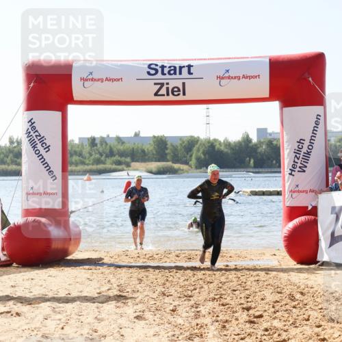 01.09.2024 - 17. Tribühne Triathlon Luisa Fischer http://msf.ph/oto/6895890 01.09.2024 11:18:46 Schwimmen 466, 467, 469, 481, 484, 488 meine-sportfotos.de