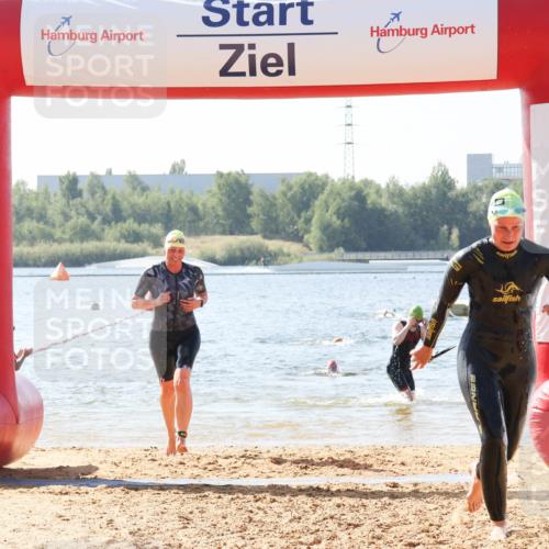 01.09.2024 - 17. Tribühne Triathlon Luisa Fischer http://msf.ph/oto/6895894 01.09.2024 11:18:47 Schwimmen 466, 467, 469, 481, 484, 488 meine-sportfotos.de