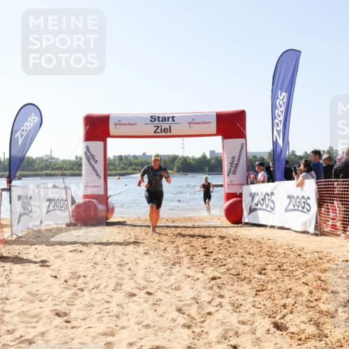 01.09.2024 - 17. Tribühne Triathlon Luisa Fischer http://msf.ph/oto/6895905 01.09.2024 11:18:50 Schwimmen 466, 467, 469, 481 meine-sportfotos.de