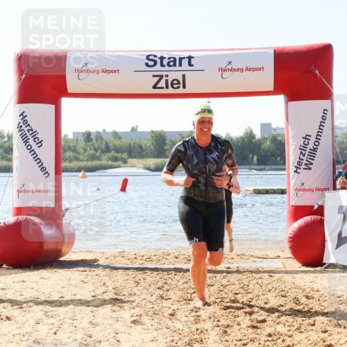 01.09.2024 - 17. Tribühne Triathlon Luisa Fischer http://msf.ph/oto/6895907 01.09.2024 11:18:51 Schwimmen 466, 467, 469, 481 meine-sportfotos.de