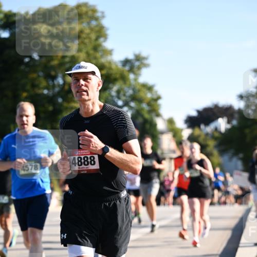 01.09.2024 - BARMER Alsterlauf Dr. Thomas Lammeyer http://msf.ph/oto/6895918 01.09.2024 09:33:43 Laufen 4578, 88, 135, 4888 meine-sportfotos.de
