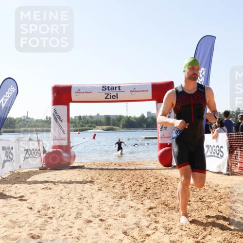 01.09.2024 - 17. Tribühne Triathlon Luisa Fischer http://msf.ph/oto/6895923 01.09.2024 11:18:55 Schwimmen 457, 467, 469, 481 meine-sportfotos.de