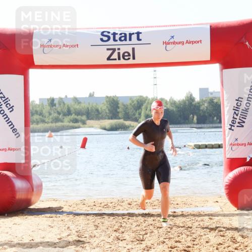 01.09.2024 - 17. Tribühne Triathlon Luisa Fischer http://msf.ph/oto/6895935 01.09.2024 11:19:02 Schwimmen 457, 481 meine-sportfotos.de