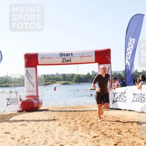 01.09.2024 - 17. Tribühne Triathlon Luisa Fischer http://msf.ph/oto/6895939 01.09.2024 11:19:03 Schwimmen 457 meine-sportfotos.de