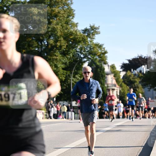 01.09.2024 - BARMER Alsterlauf Dr. Thomas Lammeyer http://msf.ph/oto/6895950 01.09.2024 09:33:47 Laufen 1971 meine-sportfotos.de