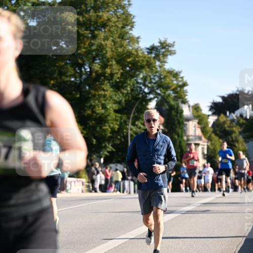01.09.2024 - BARMER Alsterlauf Dr. Thomas Lammeyer http://msf.ph/oto/6895952 01.09.2024 09:33:47 Laufen 71 meine-sportfotos.de