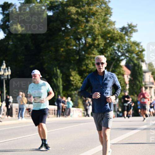 01.09.2024 - BARMER Alsterlauf Dr. Thomas Lammeyer http://msf.ph/oto/6895956 01.09.2024 09:33:48 Laufen 8073 meine-sportfotos.de