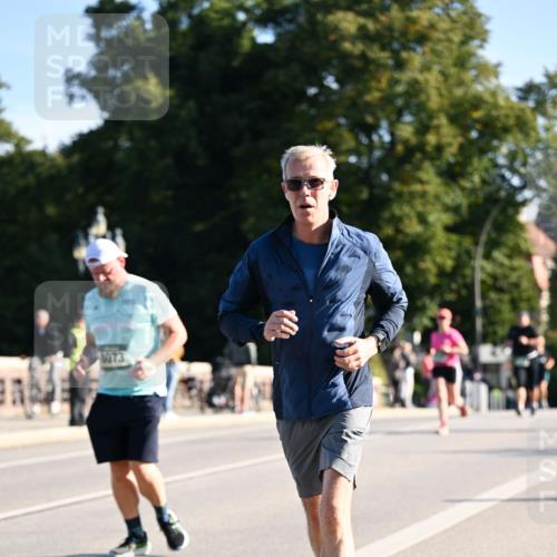 01.09.2024 - BARMER Alsterlauf Dr. Thomas Lammeyer http://msf.ph/oto/6895967 01.09.2024 09:33:48 Laufen 8073 meine-sportfotos.de