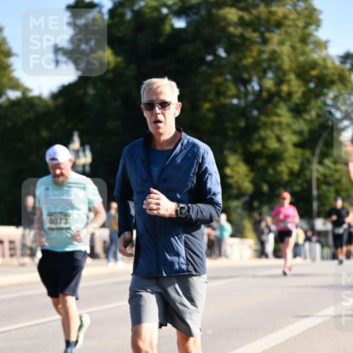01.09.2024 - BARMER Alsterlauf Dr. Thomas Lammeyer http://msf.ph/oto/6895970 01.09.2024 09:33:48 Laufen 8073 meine-sportfotos.de