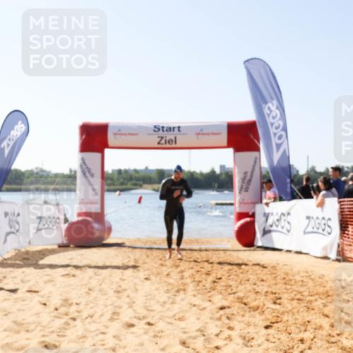 01.09.2024 - 17. Tribühne Triathlon Luisa Fischer http://msf.ph/oto/6895979 01.09.2024 11:19:22 Schwimmen 480, 516 meine-sportfotos.de