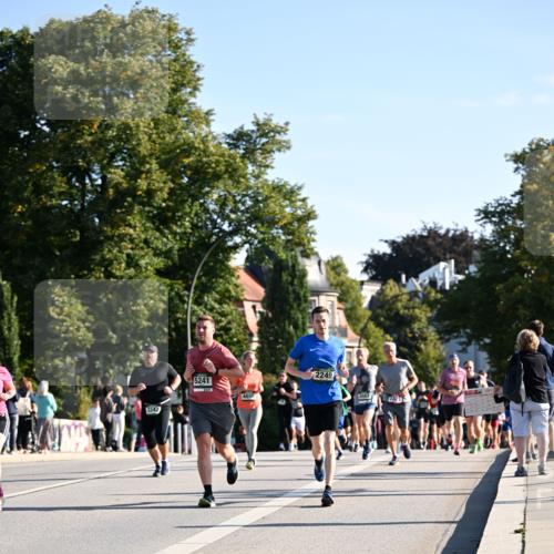 01.09.2024 - BARMER Alsterlauf Dr. Thomas Lammeyer http://msf.ph/oto/6895984 01.09.2024 09:33:50 Laufen 3342, 5241, 241, 4656, 2249, 4563 meine-sportfotos.de
