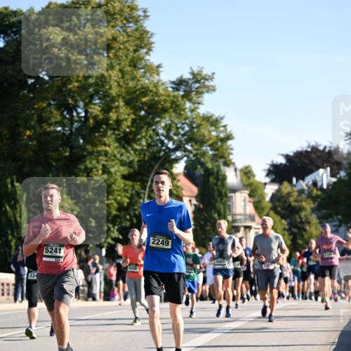 01.09.2024 - BARMER Alsterlauf Dr. Thomas Lammeyer http://msf.ph/oto/6896002 01.09.2024 09:33:52 Laufen 334, 5241, 5241, 2249 meine-sportfotos.de