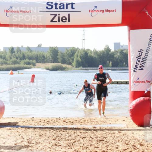 01.09.2024 - 17. Tribühne Triathlon Luisa Fischer http://msf.ph/oto/6896003 01.09.2024 11:19:40 Schwimmen 491, 500, 539 meine-sportfotos.de