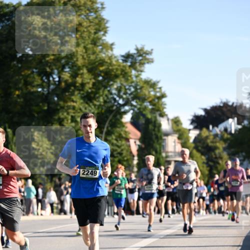 01.09.2024 - BARMER Alsterlauf Dr. Thomas Lammeyer http://msf.ph/oto/6896010 01.09.2024 09:33:53 Laufen 1, 2249 meine-sportfotos.de