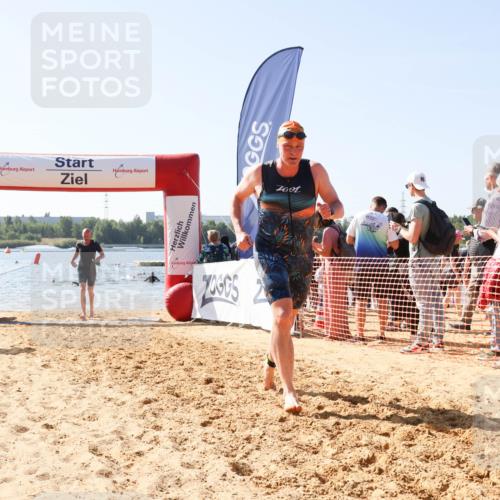 01.09.2024 - 17. Tribühne Triathlon Luisa Fischer http://msf.ph/oto/6896040 01.09.2024 11:19:48 Schwimmen 491, 500, 539 meine-sportfotos.de