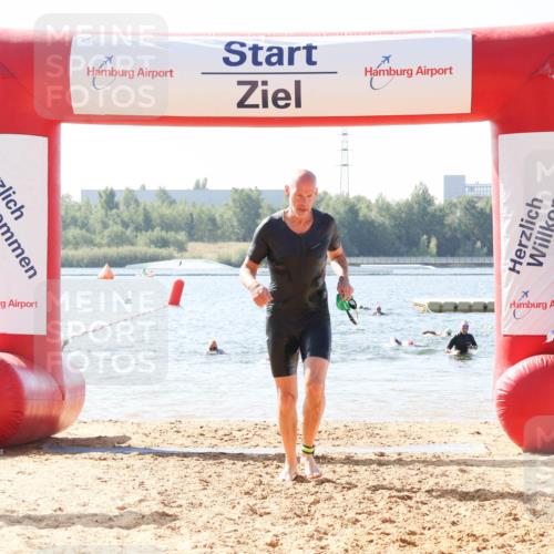 01.09.2024 - 17. Tribühne Triathlon Luisa Fischer http://msf.ph/oto/6896042 01.09.2024 11:19:50 Schwimmen 491, 500, 539 meine-sportfotos.de