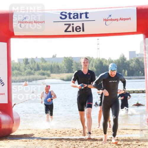 01.09.2024 - 17. Tribühne Triathlon Luisa Fischer http://msf.ph/oto/6896073 01.09.2024 11:20:02 Schwimmen 490, 519, 555, 559, 561 meine-sportfotos.de