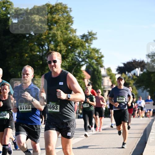 01.09.2024 - BARMER Alsterlauf Dr. Thomas Lammeyer http://msf.ph/oto/6896084 01.09.2024 09:34:01 Laufen 4045, 8159, 4693, 3185, 8044 meine-sportfotos.de