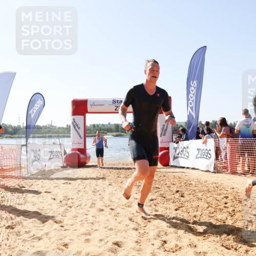 01.09.2024 - 17. Tribühne Triathlon Luisa Fischer http://msf.ph/oto/6896087 01.09.2024 11:20:05 Schwimmen 490, 519, 555, 559, 561 meine-sportfotos.de