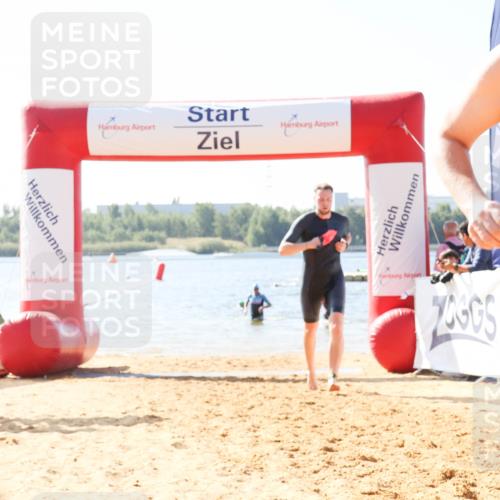 01.09.2024 - 17. Tribühne Triathlon Luisa Fischer http://msf.ph/oto/6896102 01.09.2024 11:20:09 Schwimmen 490, 519, 555, 556, 559, 561 meine-sportfotos.de