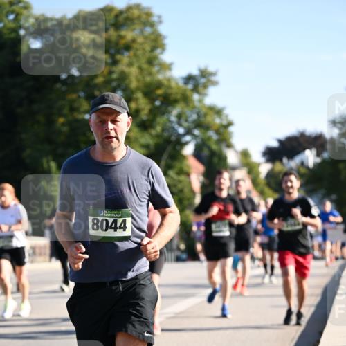 01.09.2024 - BARMER Alsterlauf Dr. Thomas Lammeyer http://msf.ph/oto/6896106 01.09.2024 09:34:04 Laufen 35, 8044 meine-sportfotos.de