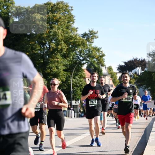 01.09.2024 - BARMER Alsterlauf Dr. Thomas Lammeyer http://msf.ph/oto/6896109 01.09.2024 09:34:04 Laufen 14, 63, 826, 3972, 1474, 3984 meine-sportfotos.de