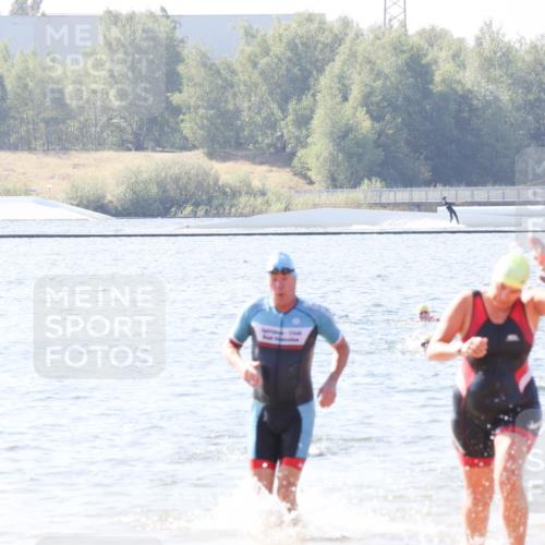 01.09.2024 - 17. Tribühne Triathlon Luisa Fischer http://msf.ph/oto/6896110 01.09.2024 11:20:14 Schwimmen 477, 490, 556, 559, 561 meine-sportfotos.de