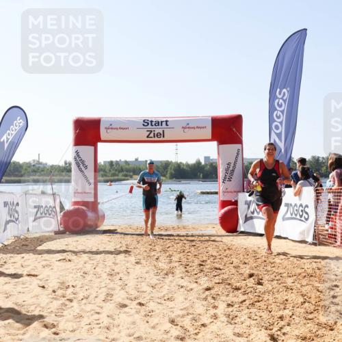 01.09.2024 - 17. Tribühne Triathlon Luisa Fischer http://msf.ph/oto/6896126 01.09.2024 11:20:21 Schwimmen 477, 499, 556 meine-sportfotos.de