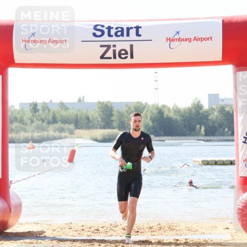 01.09.2024 - 17. Tribühne Triathlon Luisa Fischer http://msf.ph/oto/6896136 01.09.2024 11:20:27 Schwimmen 477, 499, 556 meine-sportfotos.de