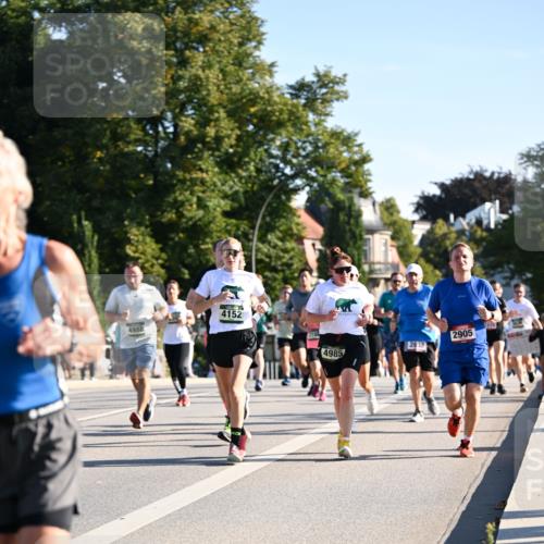 01.09.2024 - BARMER Alsterlauf Dr. Thomas Lammeyer http://msf.ph/oto/6896147 01.09.2024 09:34:09 Laufen 4152, 4988, 2905, 2632, 4985 meine-sportfotos.de