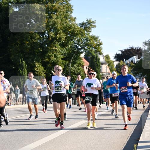 01.09.2024 - BARMER Alsterlauf Dr. Thomas Lammeyer http://msf.ph/oto/6896151 01.09.2024 09:34:09 Laufen 2303, 4988, 4152, 4985, 3646, 2632, 2905, 2315 meine-sportfotos.de
